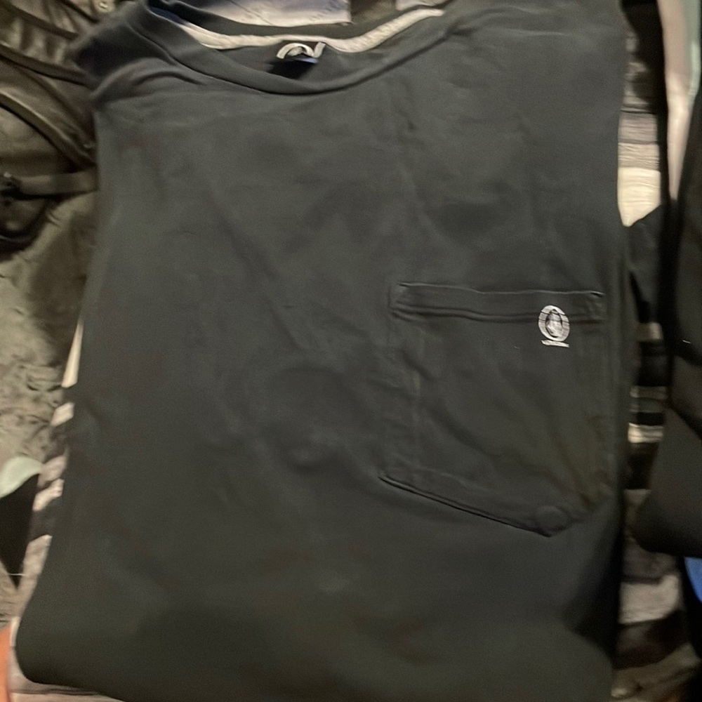 Black Volcom pocket T-shirt